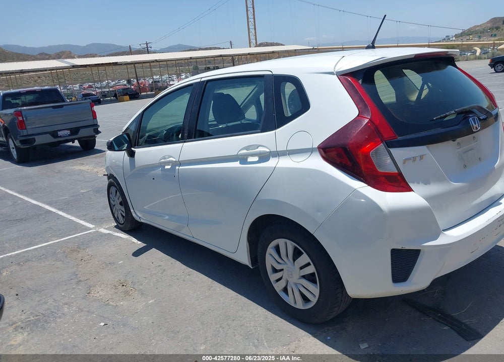 2016 HONDA FIT LX VIN: JHMGK5H58GX020647
