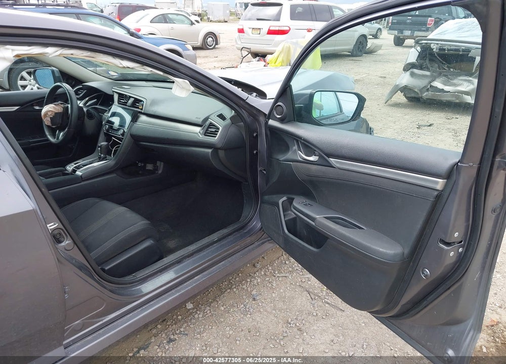 2018 HONDA CIVIC VIN: 2HGFC2F77JH572098