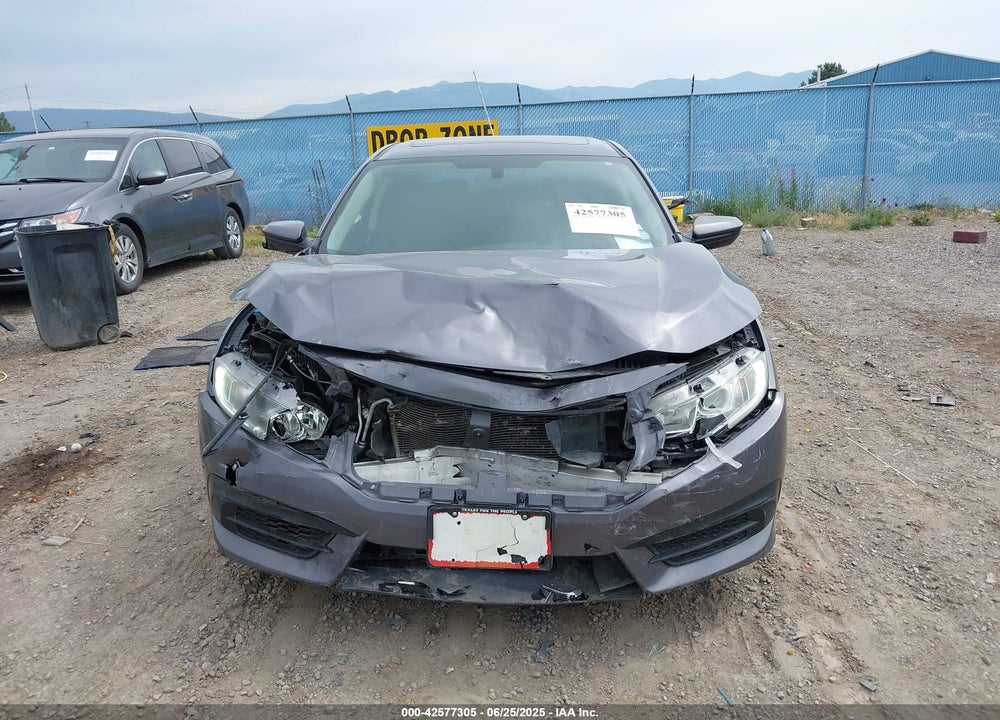 2018 HONDA CIVIC VIN: 2HGFC2F77JH572098