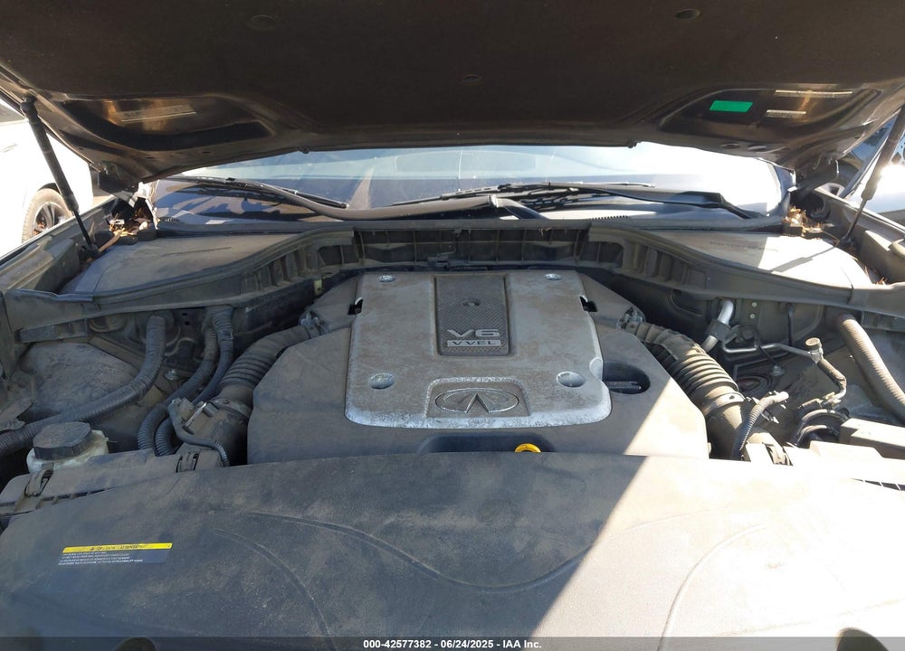 2015 INFINITI Q70 VIN: JN1BY1AR2FM560837