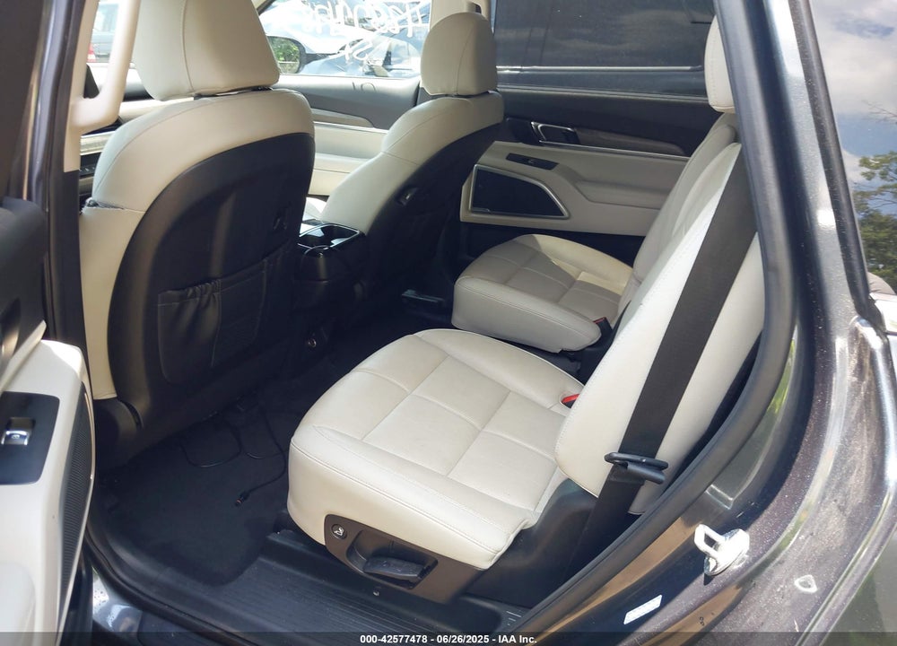 2021 KIA TELLURIDE VIN: 5XYP34HC7MG183814