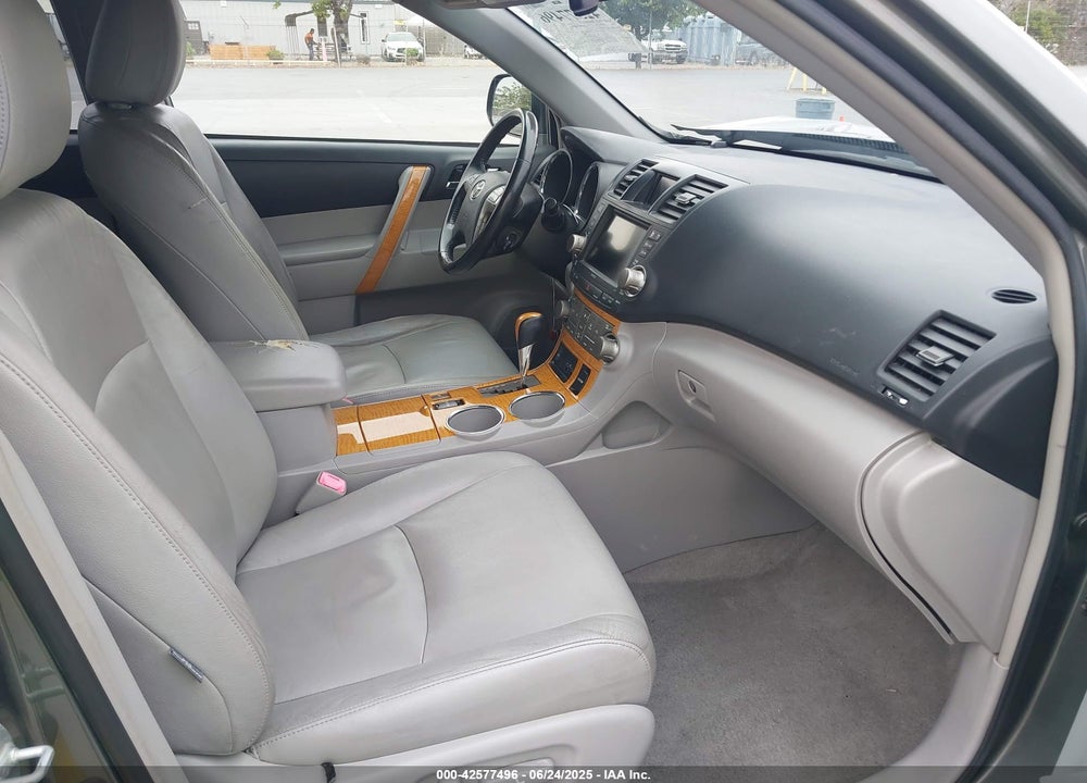 2008 TOYOTA HIGHLANDER HYBRID VIN: JTEEW44A882023729