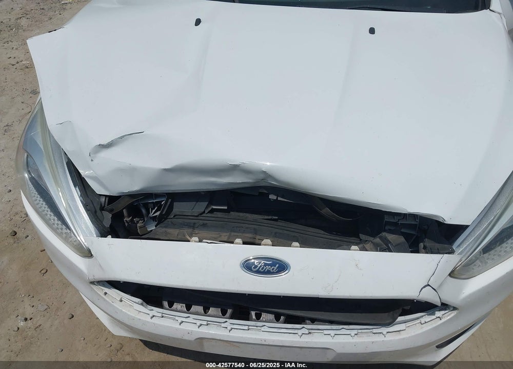 2015 FORD FOCUS VIN: 1FADP3K23FL294942