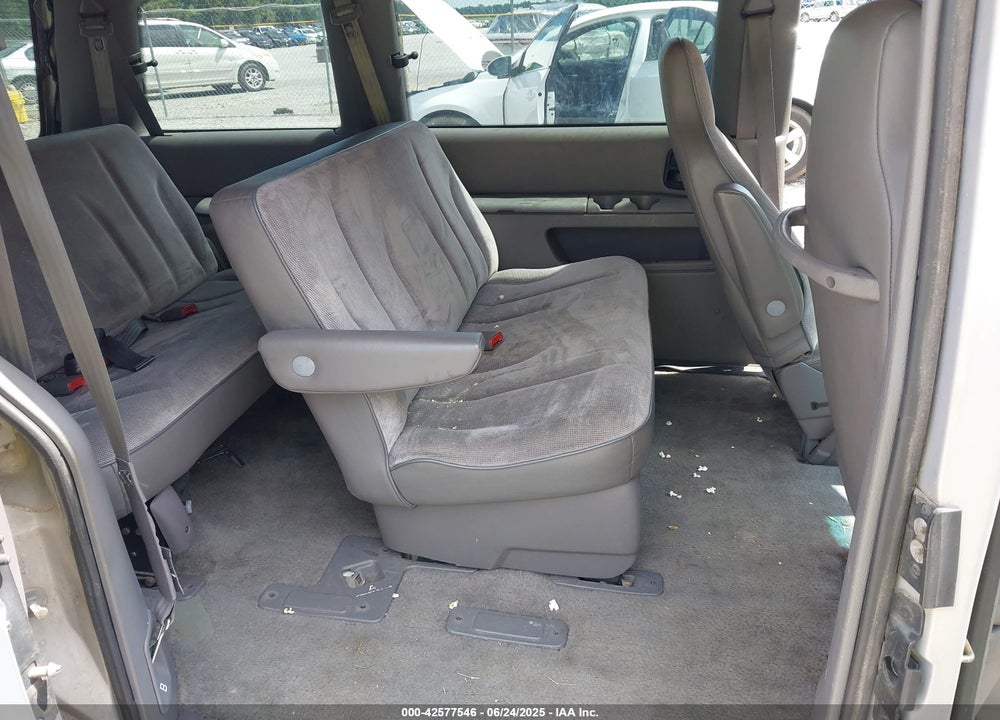 1992 DODGE CARAVAN VIN: 2B4GH2532NR682931