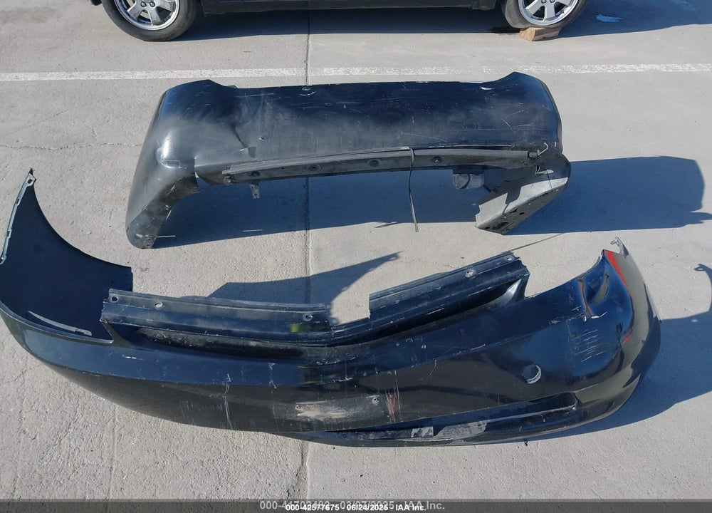 2005 TOYOTA PRIUS VIN: JTDKB20U050128845