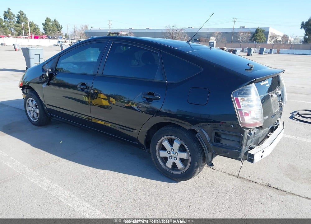 2005 TOYOTA PRIUS VIN: JTDKB20U050128845