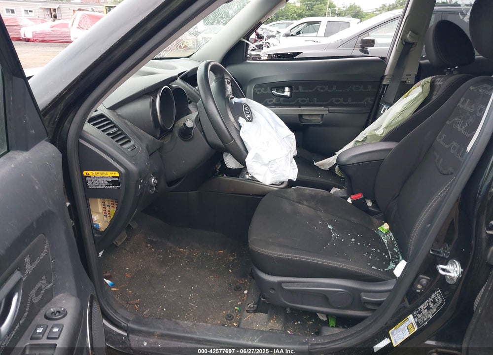 2012 KIA SOUL VIN: KNDJT2A61C7742929