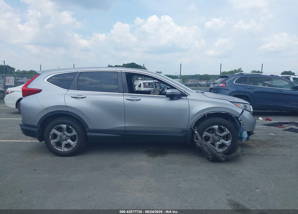 2018 HONDA CR-V VIN: 2HKRW2H53JH133776