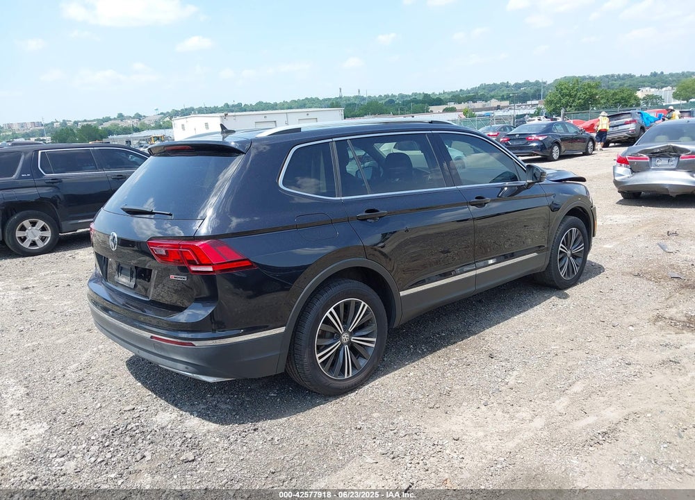 2019 VOLKSWAGEN TIGUAN VIN: 3VV2B7AX6KM007401