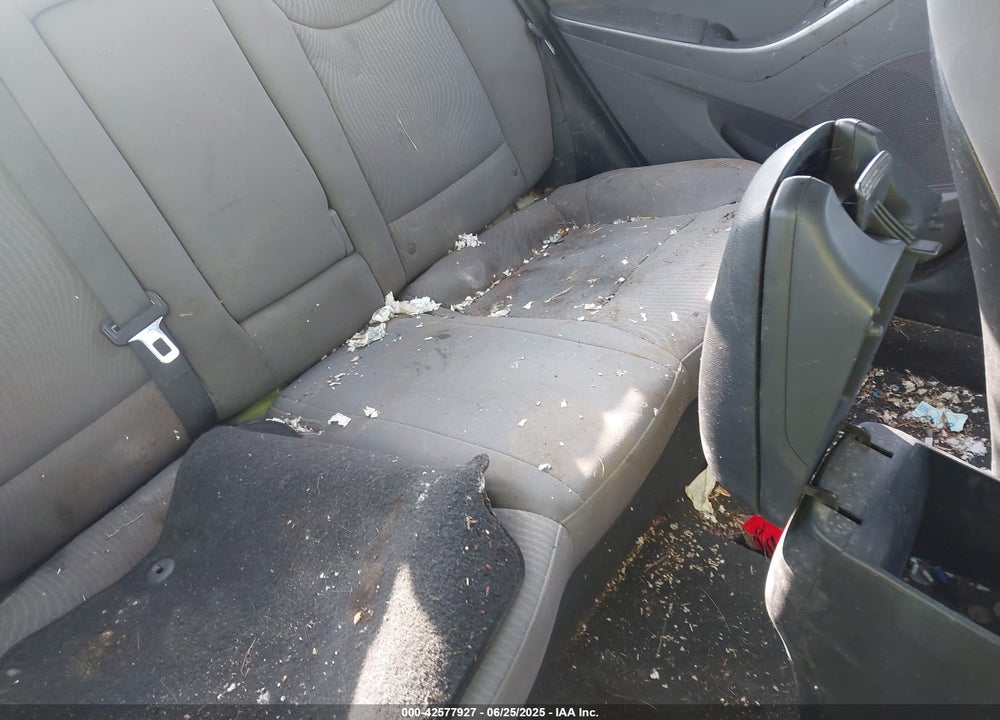 2016 HYUNDAI ELANTRA VIN: 5NPDH4AE3GH683949