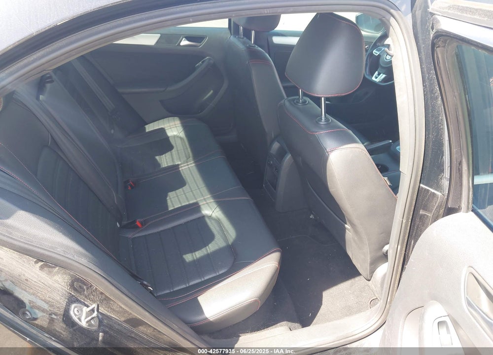 2013 VOLKSWAGEN JETTA GLI AUTOBAHN VIN: 3VW4T7AJ3DM308823