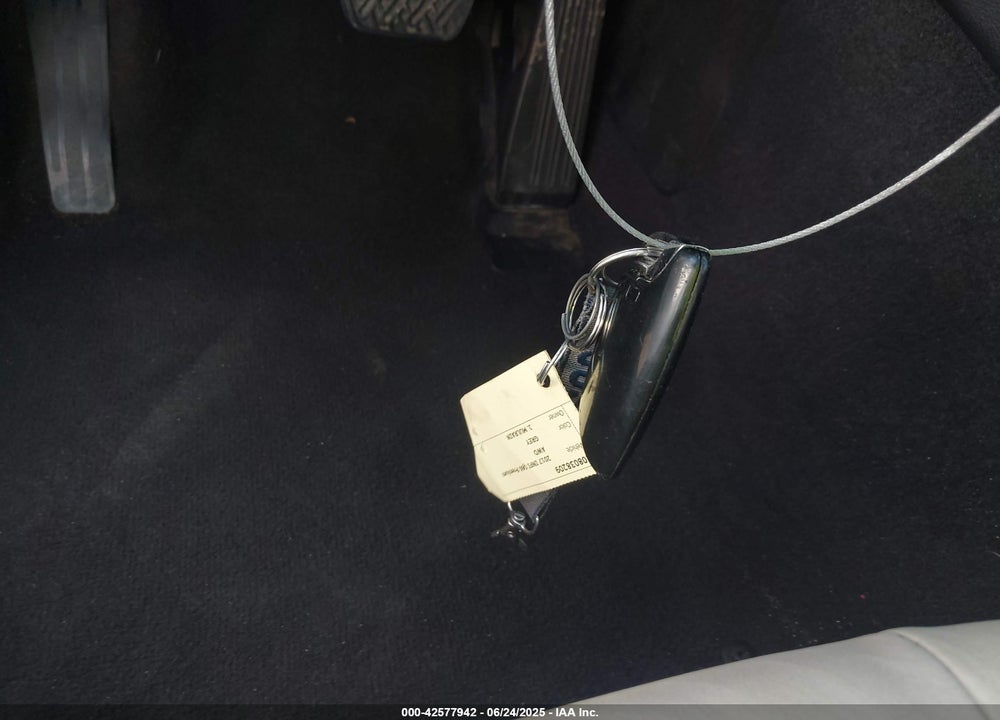 2017 INFINITI Q60 VIN: JN1CV7EL3HM320351