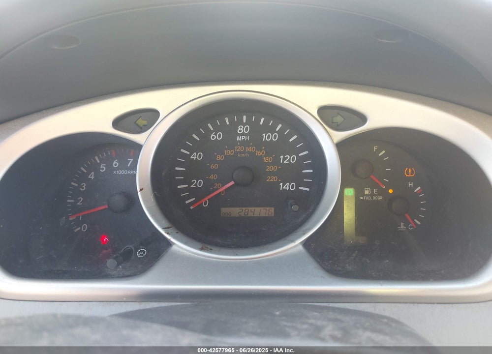 2005 TOYOTA HIGHLANDER VIN: JTEEP21A250133639