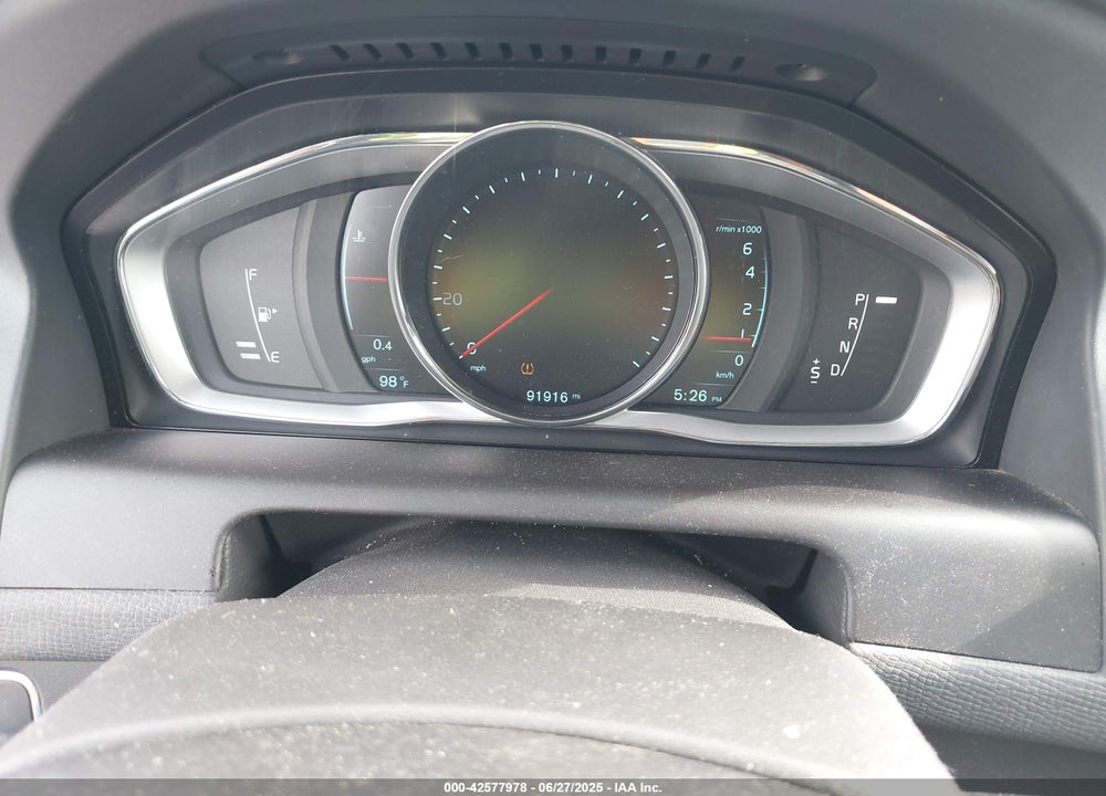 2014 VOLVO XC60 VIN: YV4952DLXE2519462