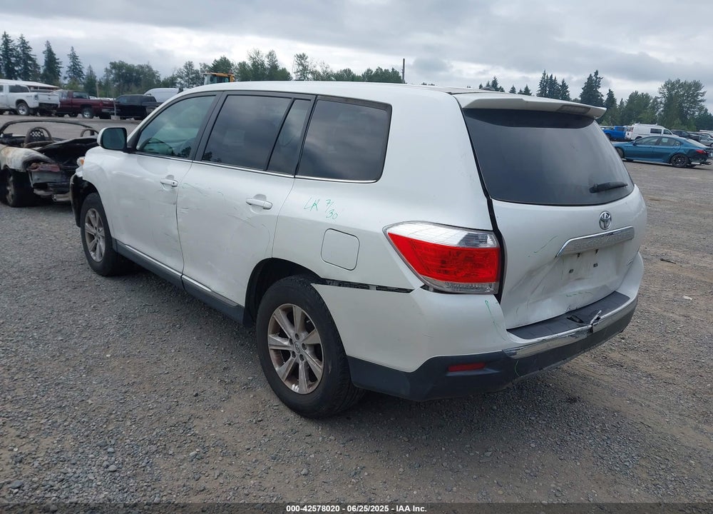 2011 TOYOTA HIGHLANDER VIN: 5TDBK3EH9BS072771