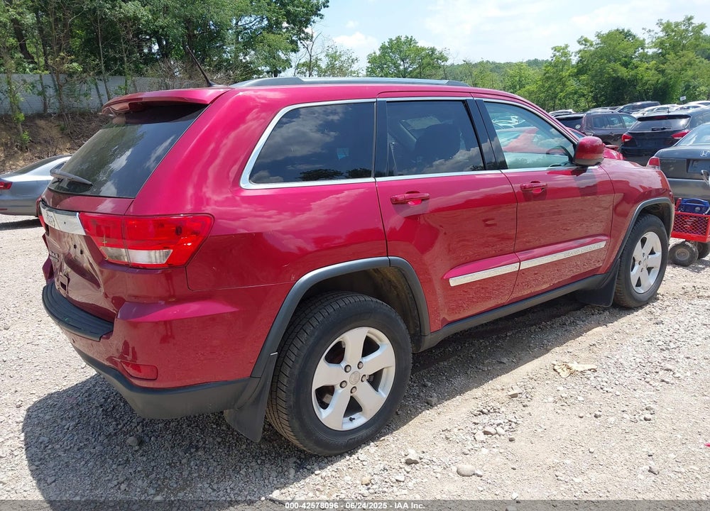 2013 JEEP GRAND CHEROKEE VIN: 1C4RJFAT3DC571194
