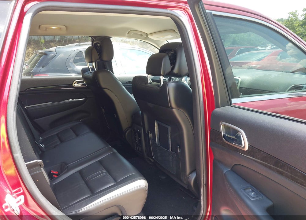 2013 JEEP GRAND CHEROKEE VIN: 1C4RJFAT3DC571194