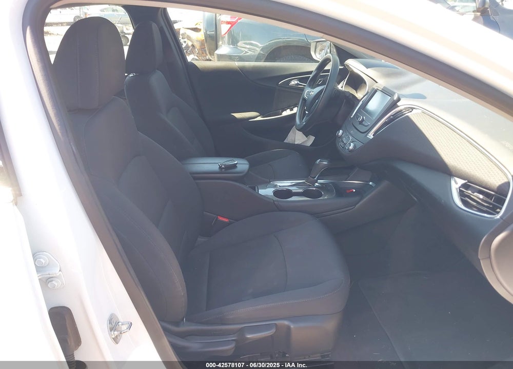 2016 CHEVROLET MALIBU VIN: 1G1ZE5STXGF336252