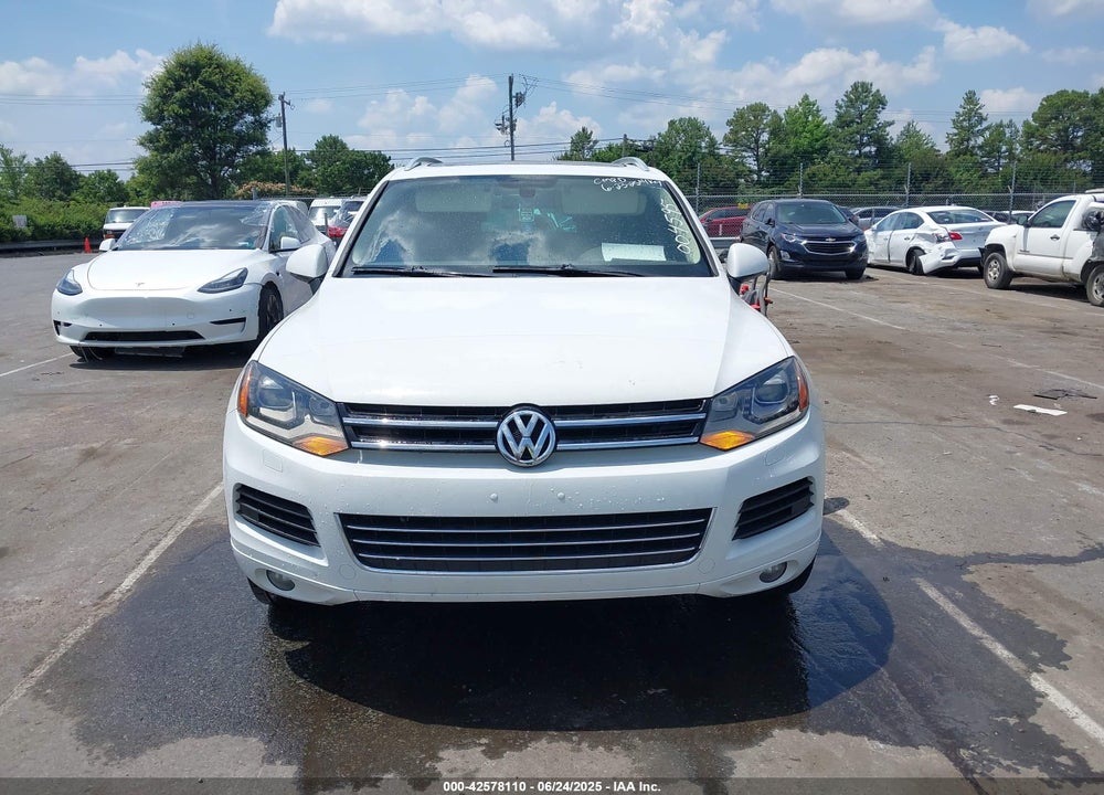 2013 VOLKSWAGEN TOUAREG VIN: WVGEP9BP6DD004595