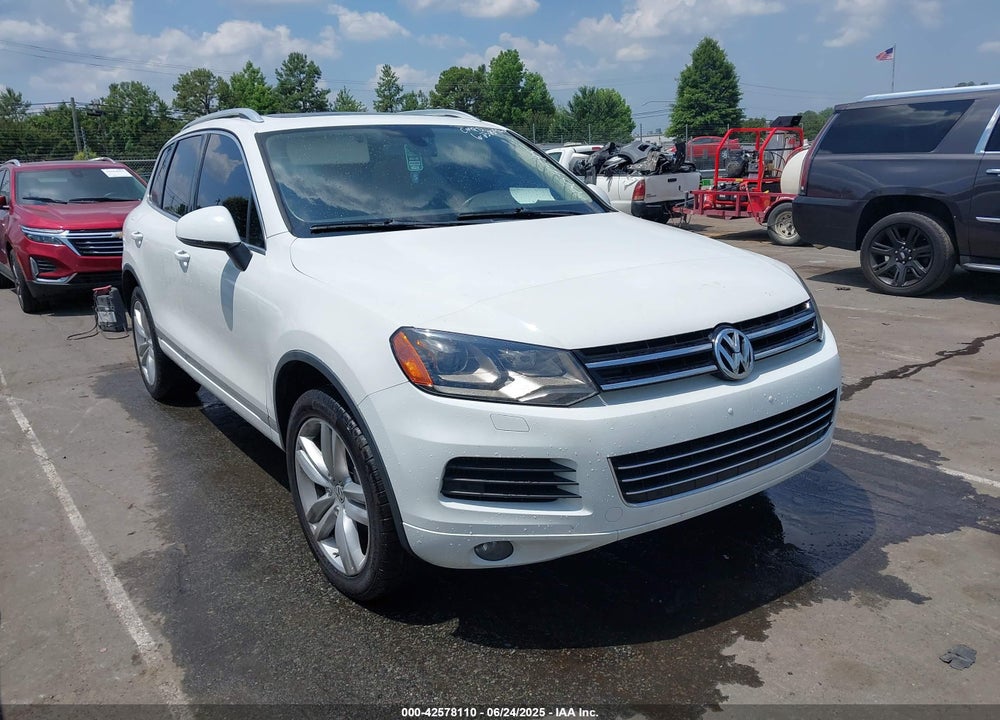 2013 VOLKSWAGEN TOUAREG VIN: WVGEP9BP6DD004595