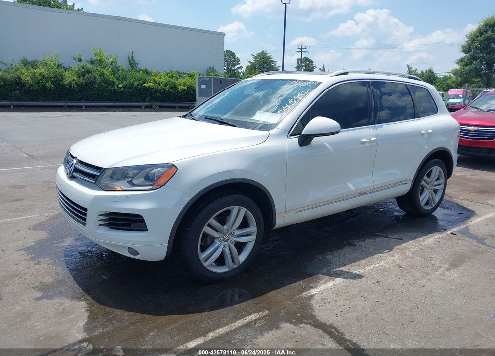 2013 VOLKSWAGEN TOUAREG VIN: WVGEP9BP6DD004595