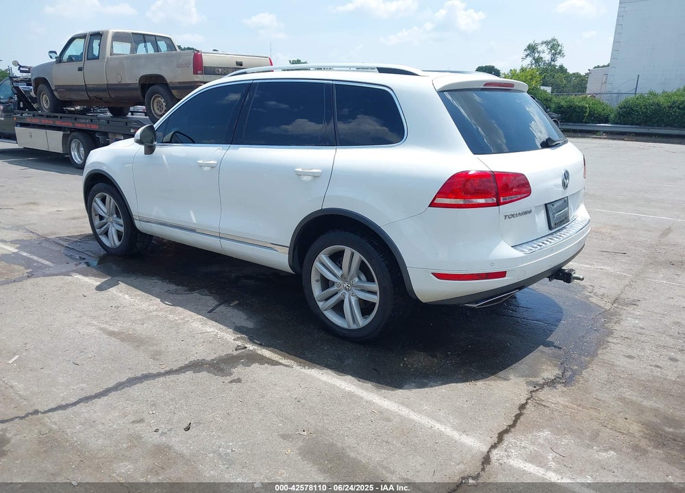 2013 VOLKSWAGEN TOUAREG VIN: WVGEP9BP6DD004595