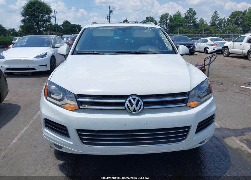 2013 VOLKSWAGEN TOUAREG VIN: WVGEP9BP6DD004595