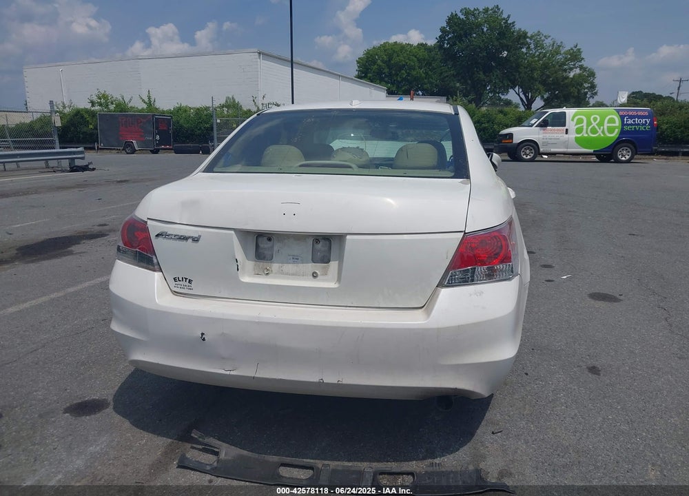 2008 HONDA ACCORD VIN: 1HGCP26868A112830