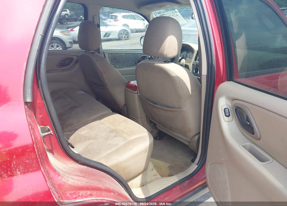 2006 FORD ESCAPE VIN: 1FMYU03136KD09448