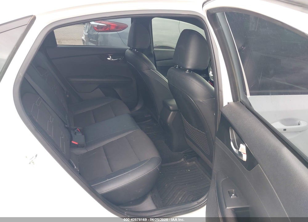 2021 KIA FORTE VIN: 3KPF34AD0ME328249