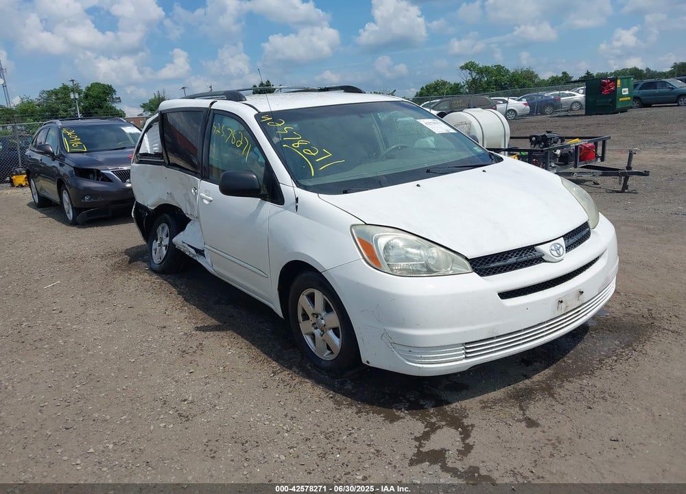 2004 TOYOTA SIENNA VIN: 5TDZA23C74S161552