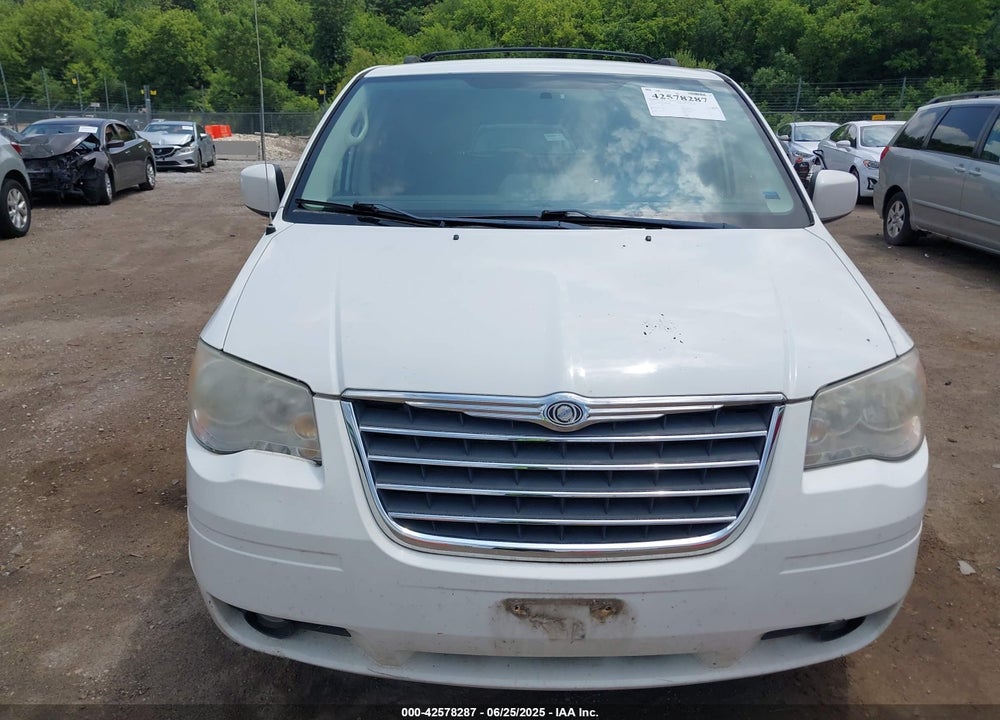 2010 CHRYSLER TOWN & COUNTRY TOURING PLUS VIN: 2A4RR8DX5AR496188