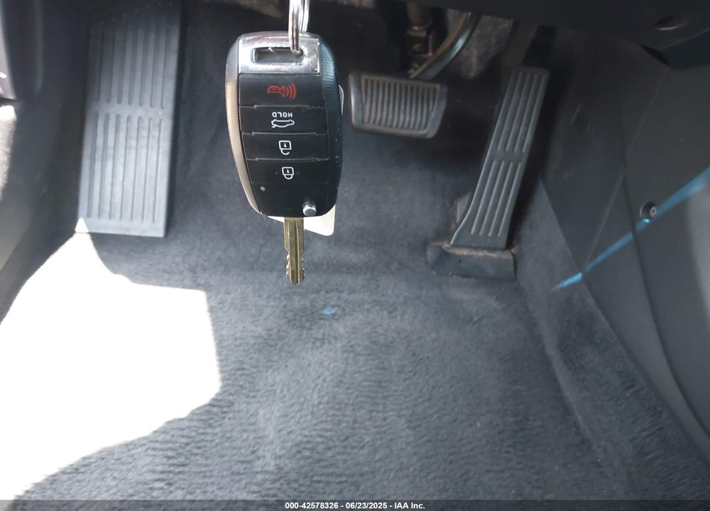 2017 KIA FORTE VIN: 3KPFK4A76HE020053