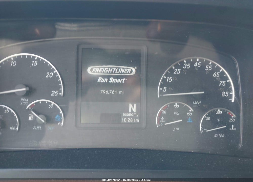 2019 FREIGHTLINER NEW CASCADIA 126 VIN: 1FUJHHDR9KLKJ9537