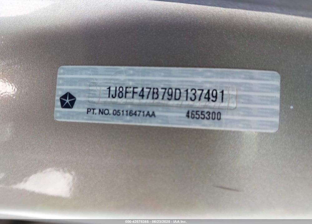 2009 JEEP COMPASS VIN: 1J8FF47B79D137491
