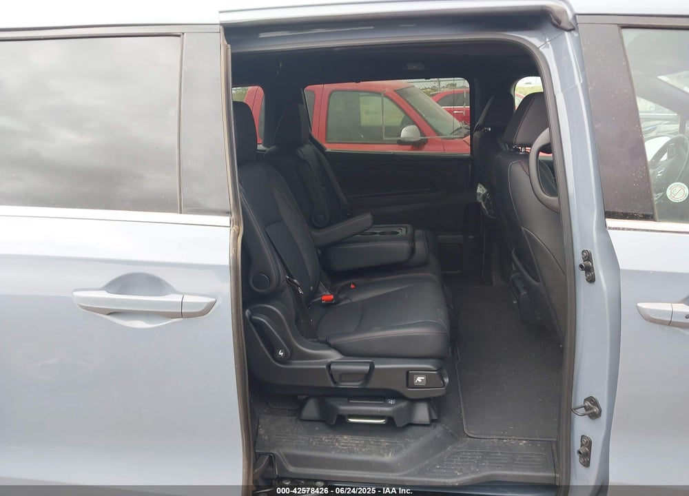 2025 HONDA ODYSSEY SPORT-L VIN: 5FNRL6H77SB052622