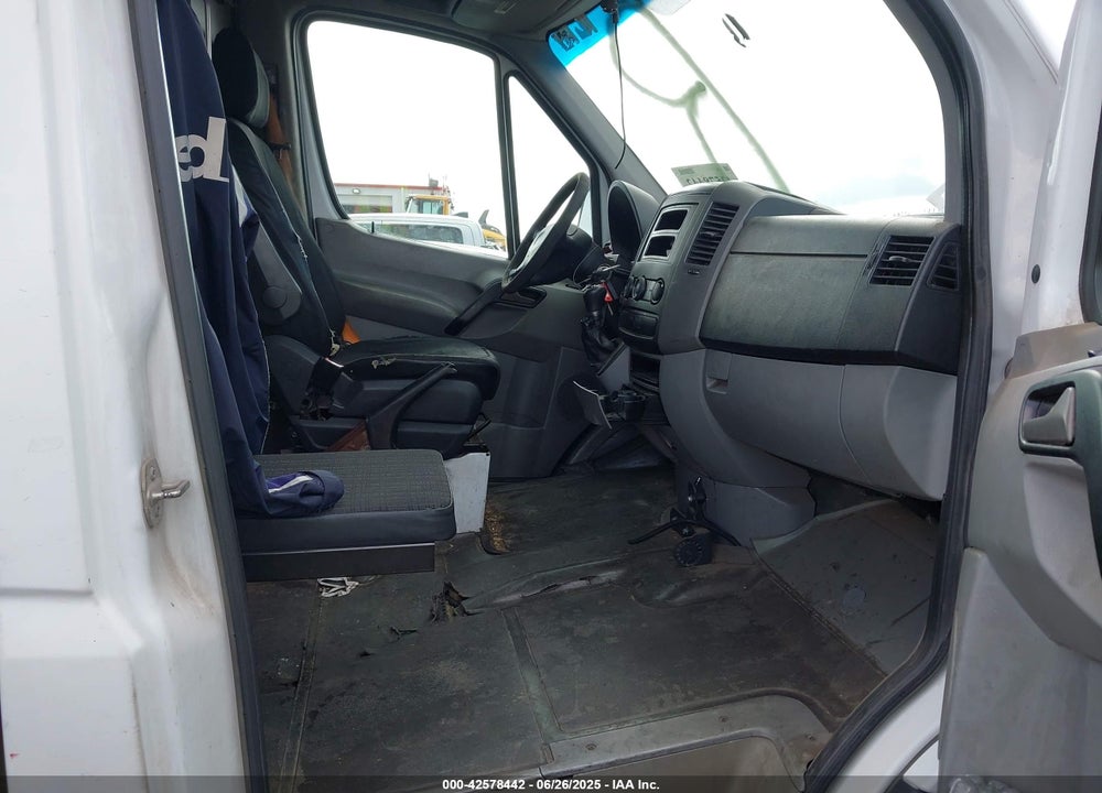 2014 MERCEDES-BENZ SPRINTER 2500 VIN: WD3PE8DE3E5894049