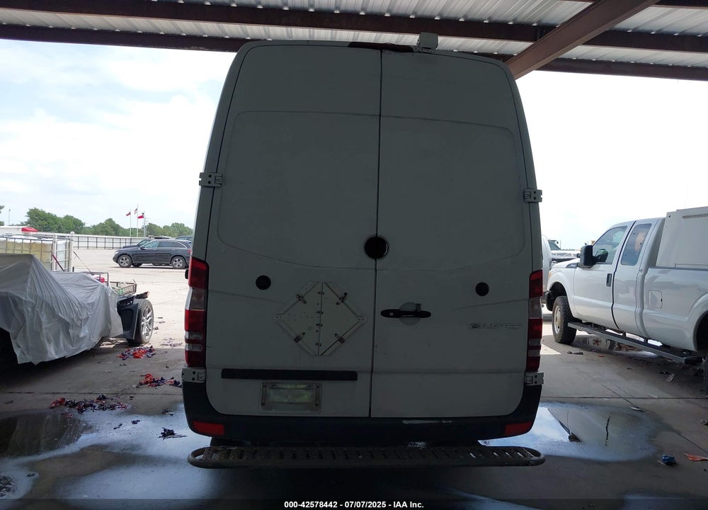 2014 MERCEDES-BENZ SPRINTER 2500 VIN: WD3PE8DE3E5894049