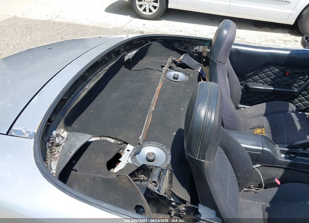 1997 MAZDA MX-5 MIATA LEATHER PKG/M EDITION/POPULAR EQUIPMENT PKG/R PKG./STO/TOURING PKG VIN: JM1NA3537V0726131