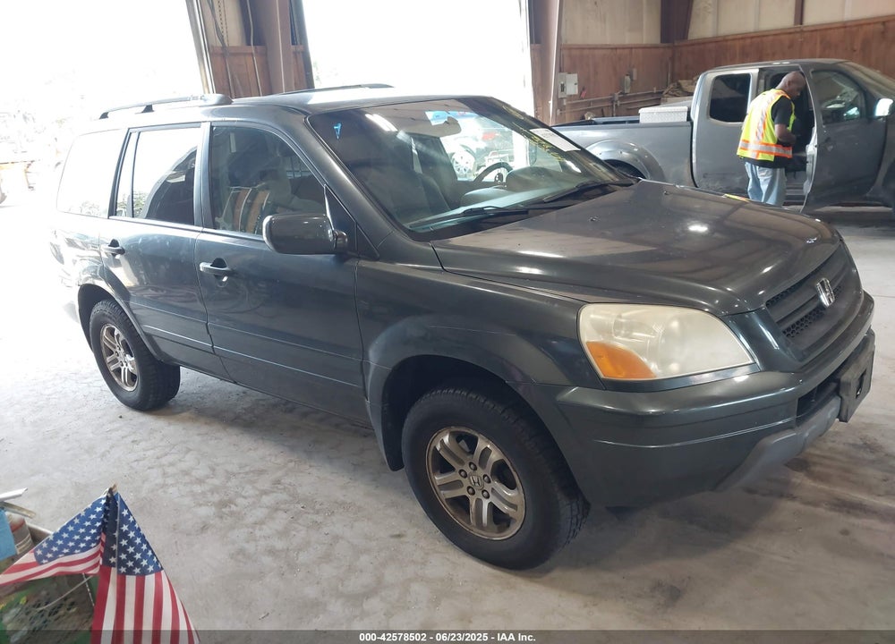 2005 HONDA PILOT EX VIN: 2HKYF18465H542762