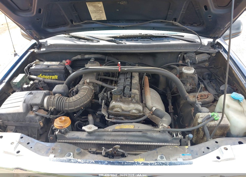 2003 CHEVROLET TRACKER HARD TOP BASE VIN: 2CNBE13C736913271