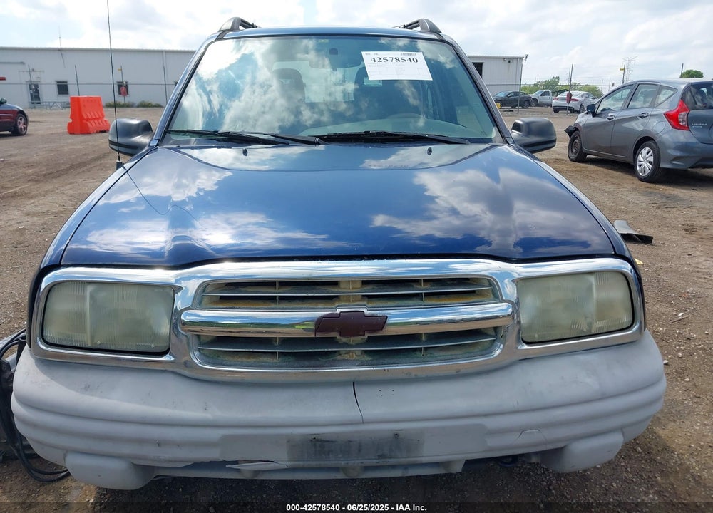 2003 CHEVROLET TRACKER HARD TOP BASE VIN: 2CNBE13C736913271