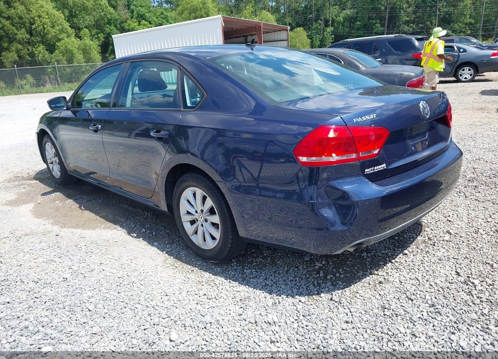 2013 VOLKSWAGEN PASSAT VIN: 1VWAH7A36DC054869