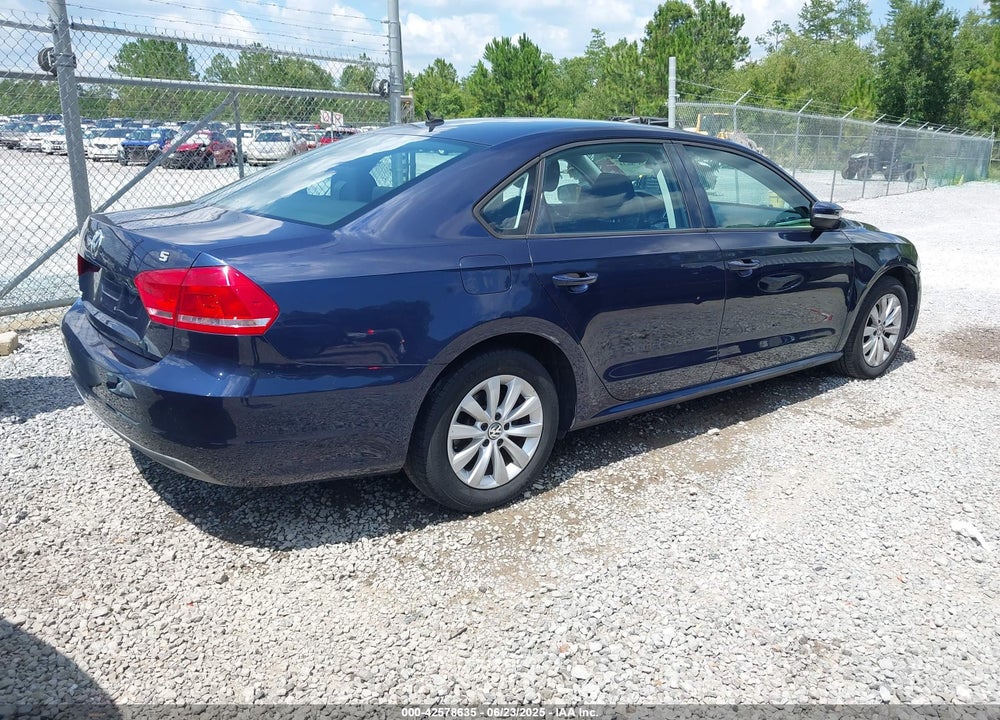 2013 VOLKSWAGEN PASSAT VIN: 1VWAH7A36DC054869
