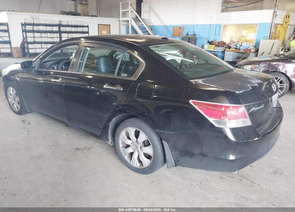 2008 HONDA ACCORD VIN: 1HGCP36828A007403