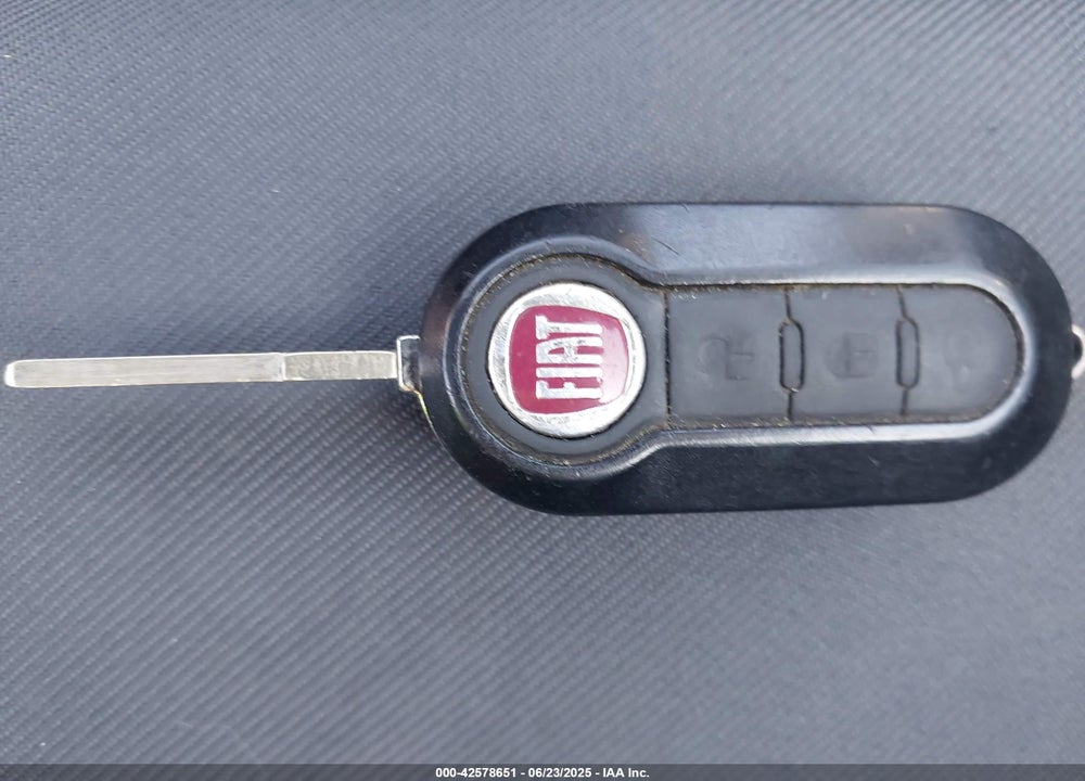 2012 FIAT 500 POP VIN: 3C3CFFAR8CT114609