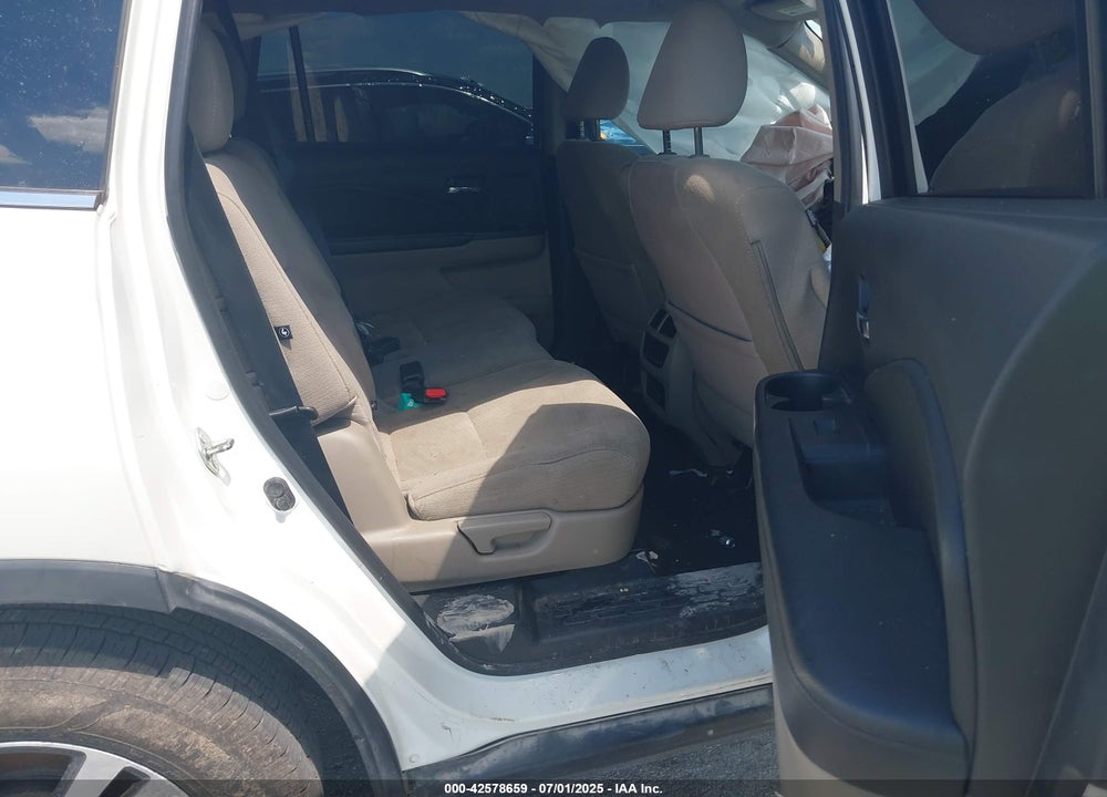 2017 HONDA PILOT EX VIN: 5FNYF5H32HB012547