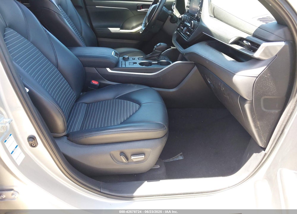 2021 TOYOTA HIGHLANDER VIN: 5TDLZRBH2MS113445