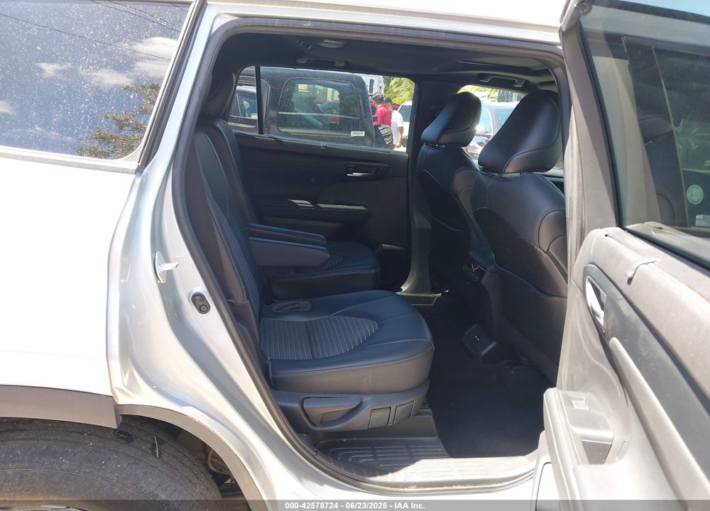2021 TOYOTA HIGHLANDER VIN: 5TDLZRBH2MS113445