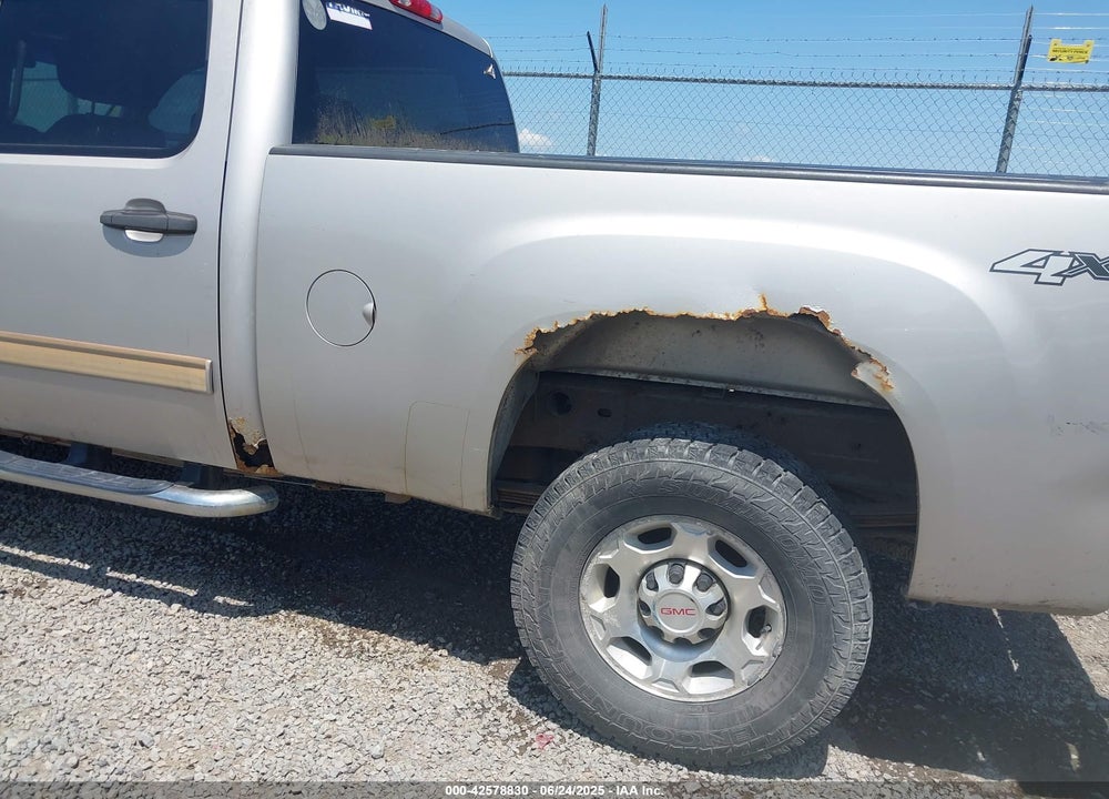 2009 GMC SIERRA VIN: 1GTHK53699F172547